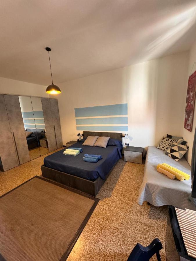 Apartment Via Giuseppe Palomba 18 *