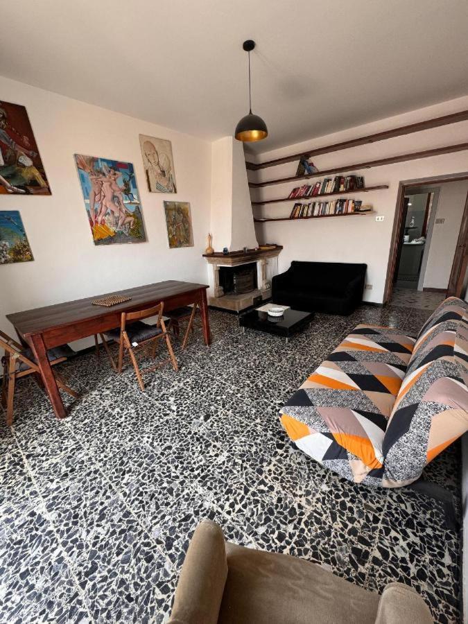 Apartment Via Giuseppe Palomba 18